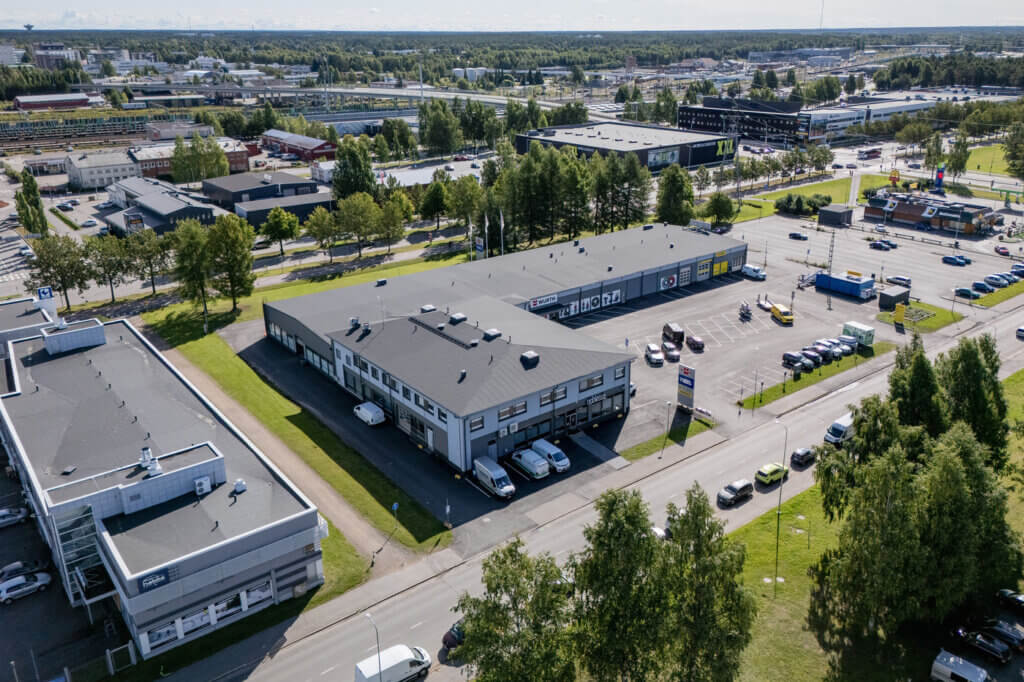 Vuokrattava toimitila Kempeleentie 9:ssa Oulun Limingantullissa